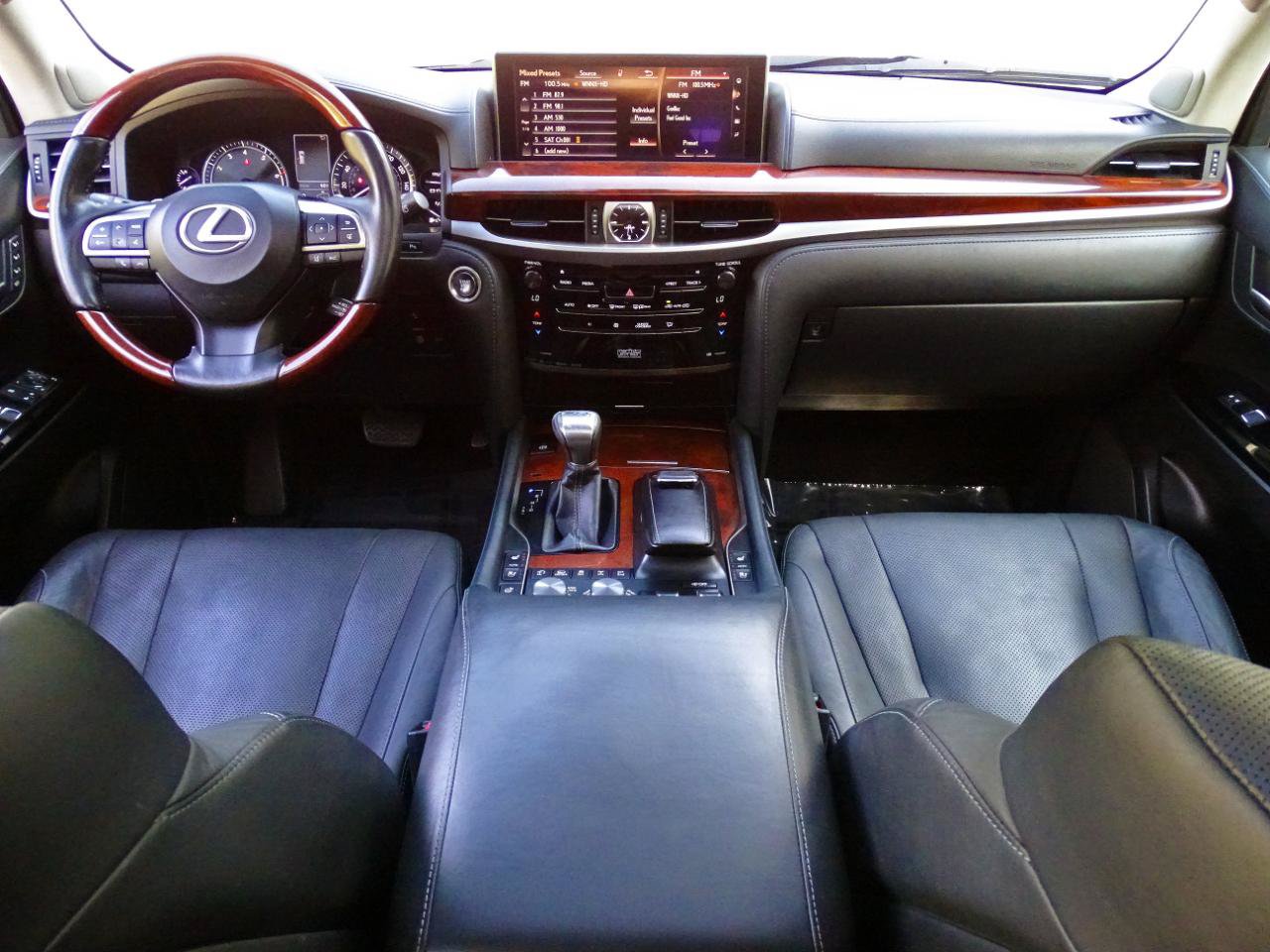 Used 2019 Lexus LX 570 4WD w/ Luxury Package image 31