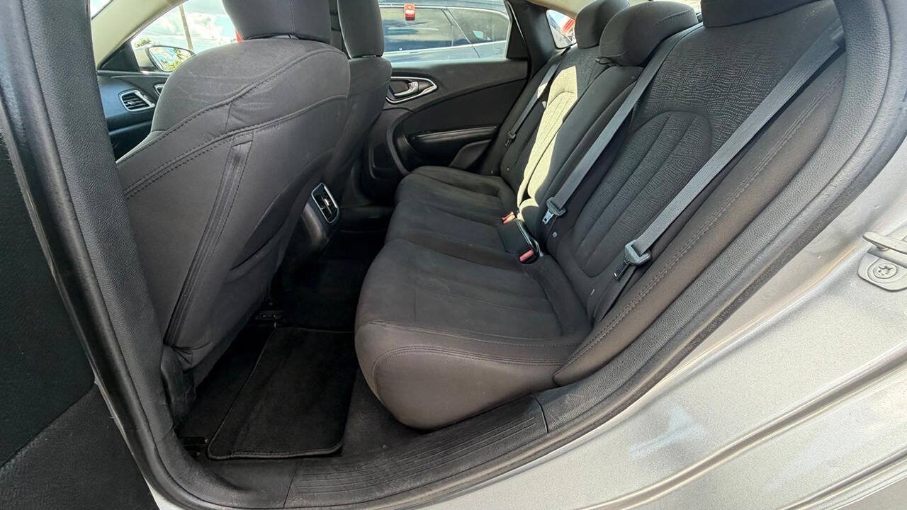 Used 2016 Chrysler 200 Limited w/ Anniversary Edition FWD image 15