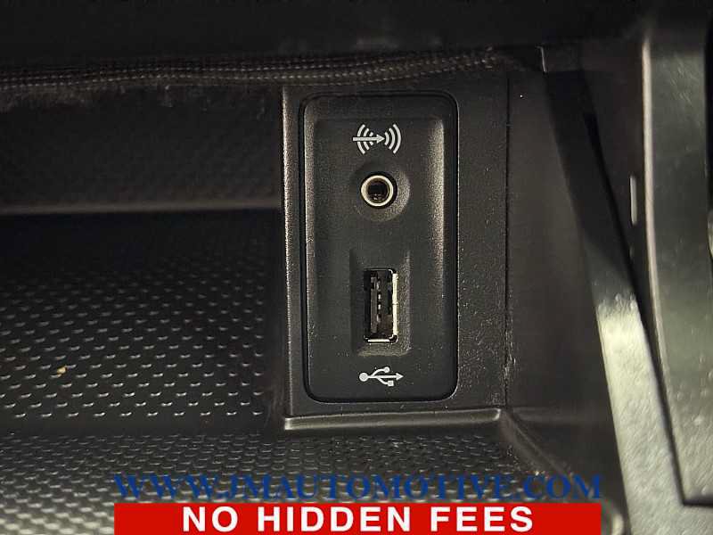 Used 2018 Volkswagen Golf SE FWD image 39