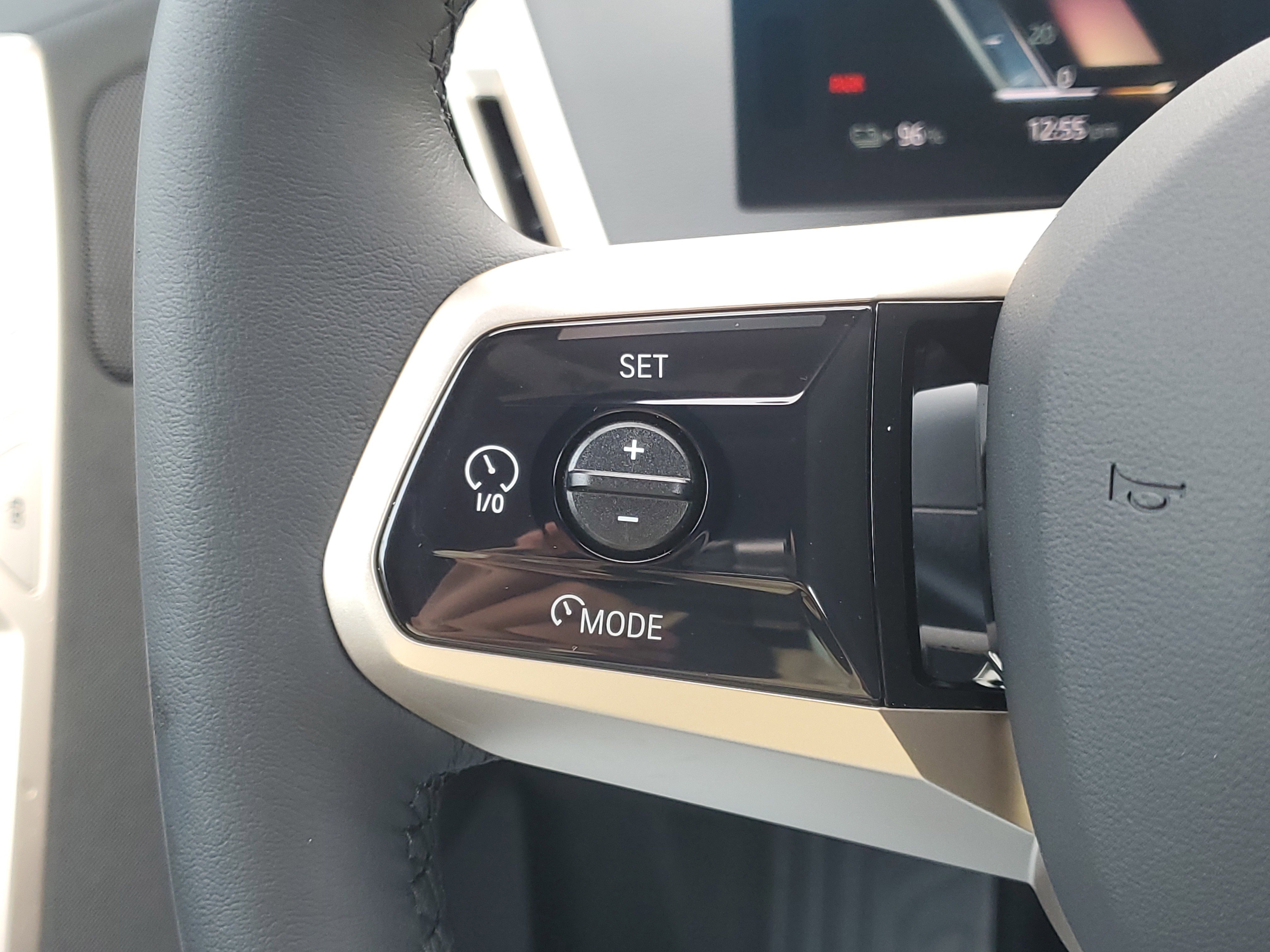 New 2026 BMW iX xDrive45 AWD/4WD image 9