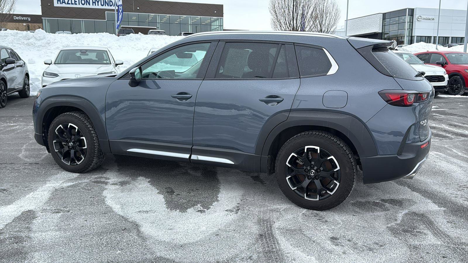 Used 2024 MAZDA CX-50 Meridian Edition image 12