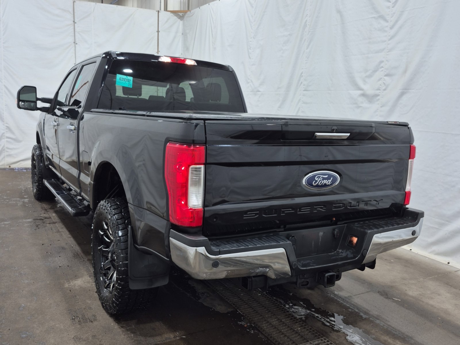 Used 2019 Ford F250 XLT w/ XLT Premium Package image 6
