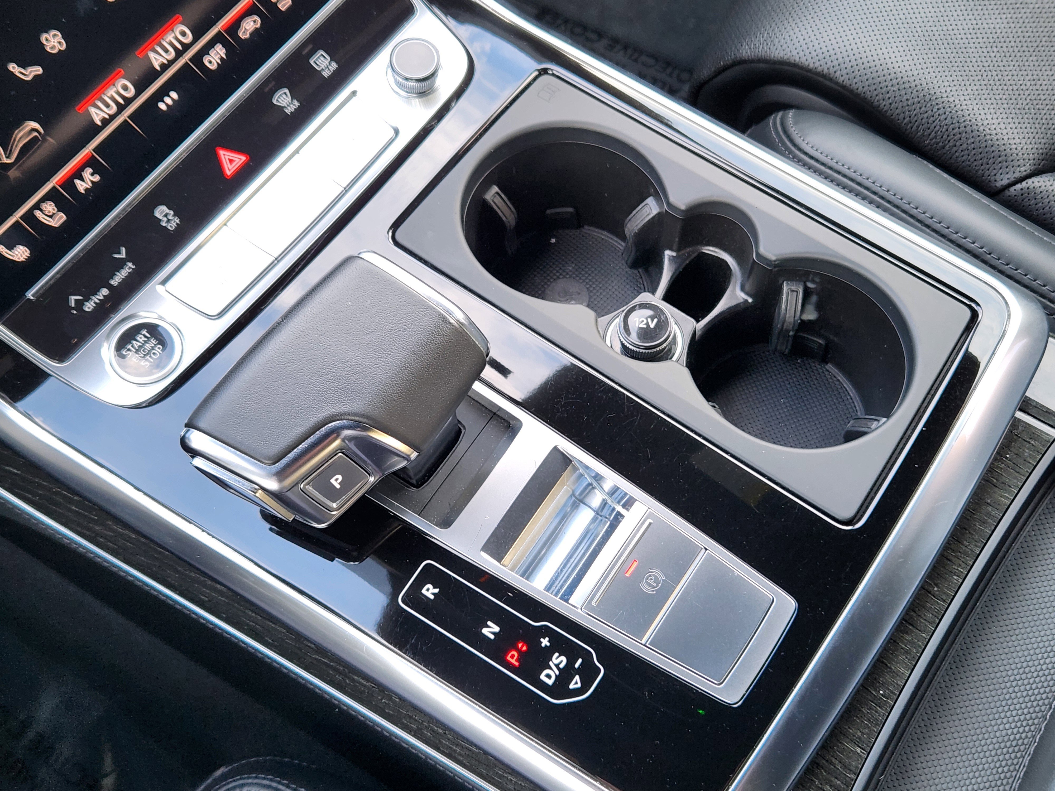 Used 2022 Audi Q8 Prestige image 11