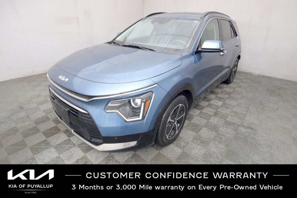 Certified 2024 Kia Niro SX image 1