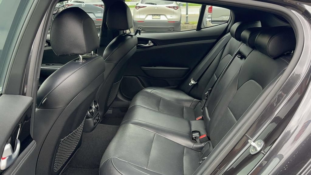 Used 2020 Kia Stinger GT-Line AWD/4WD image 14