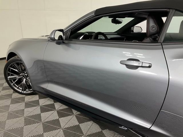 Used 2022 Chevrolet Camaro ZL1 image 34