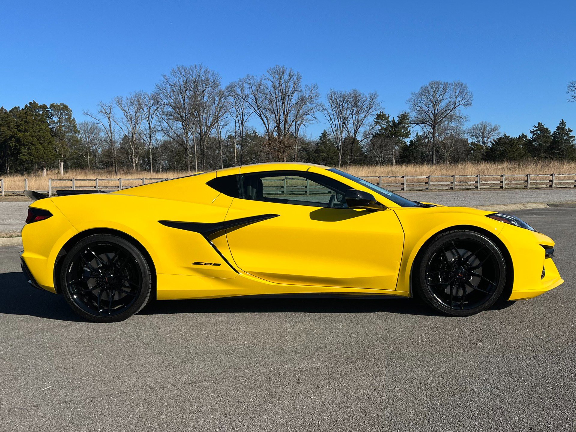 Used 2025 Chevrolet Corvette Z06 image 8
