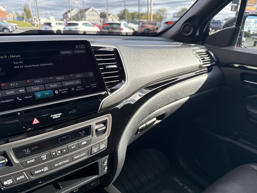 Used 2024 Honda Ridgeline Black Edition image 40
