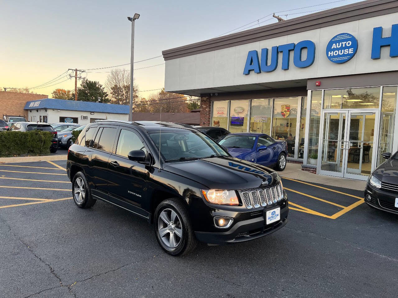 Used 2017 Jeep Compass High Altitude image 3