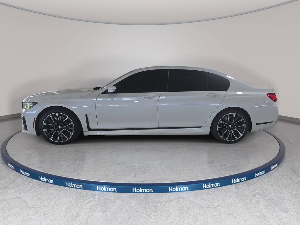 Used 2021 BMW 750i xDrive w/ Executive Package AWD/4WD image 9