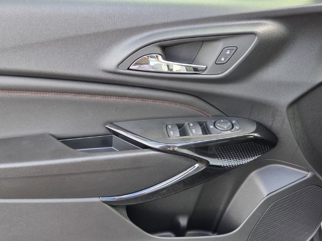 New 2026 Chevrolet Trax RS w/ Driver Confidence Package FWD image 12