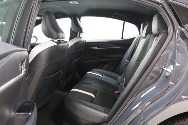 Used 2025 Toyota Camry SE FWD image 30