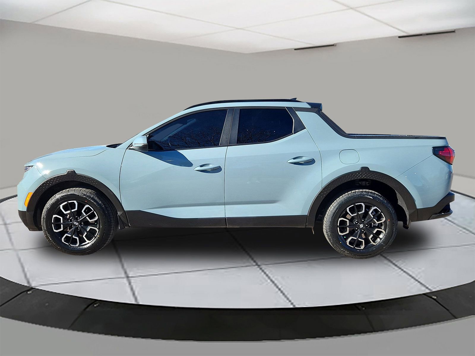 Used 2023 Hyundai Santa Cruz SEL Premium image 2