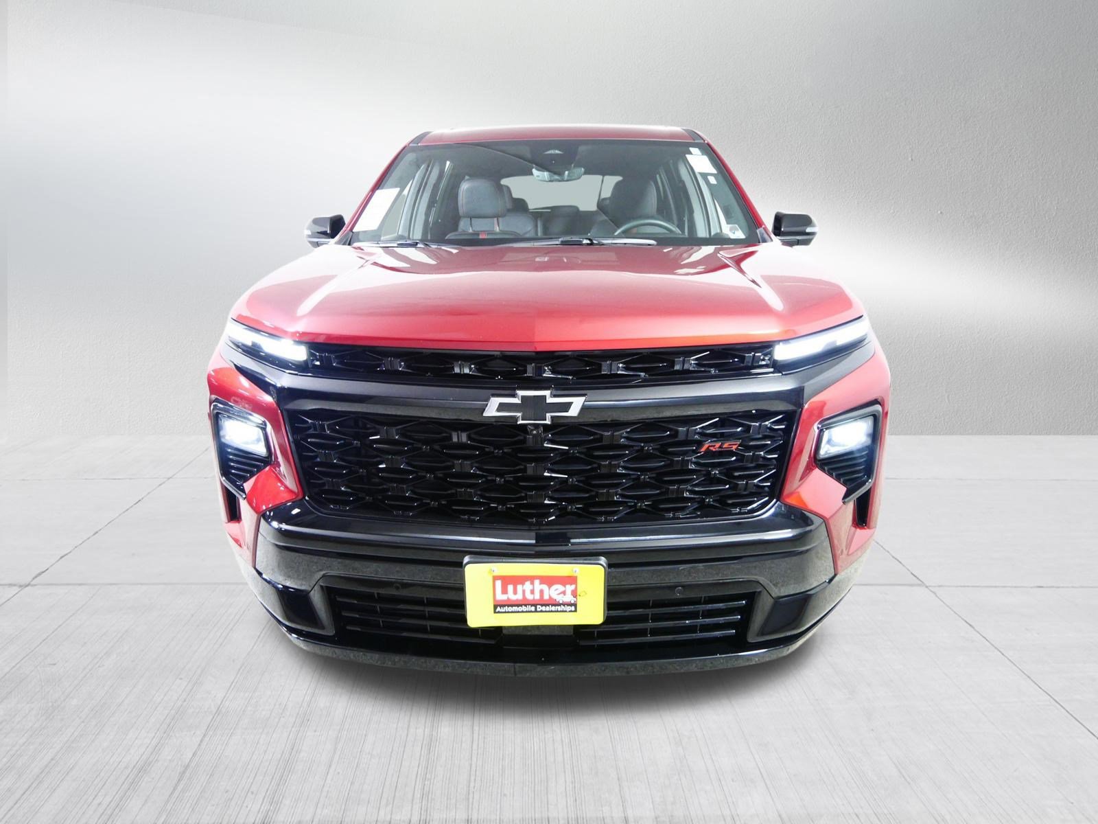 Used 2024 Chevrolet Traverse RS w/ LPO, Floor Liner Package image 2