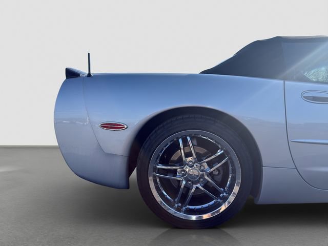 Used 2000 Chevrolet Corvette Convertible image 19