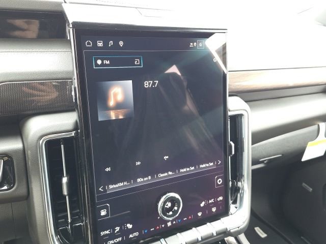 New 2026 GMC Yukon Elevation image 9