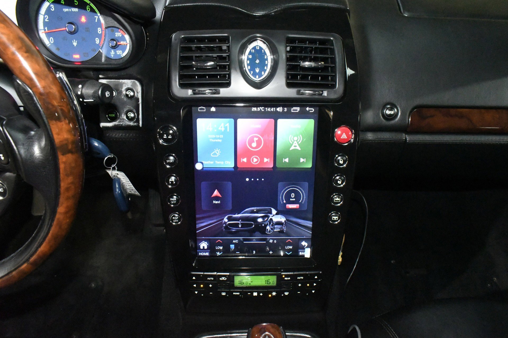 Used 2008 Maserati Quattroporte image 32