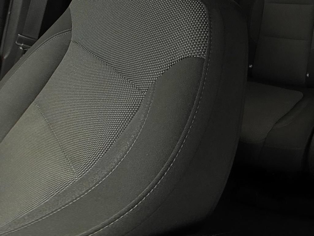 Certified 2023 Chevrolet Traverse LT FWD image 12