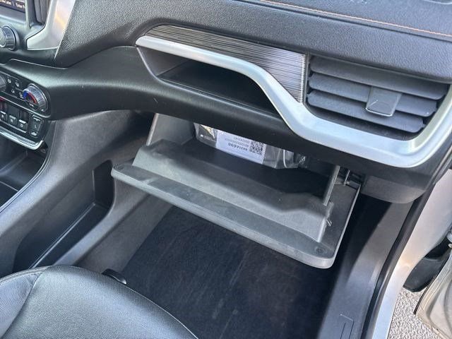 Used 2020 GMC Terrain SLT w/ LPO, Floor Liner Package image 41