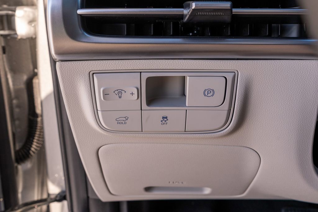 New 2025 Hyundai Tucson Limited image 26