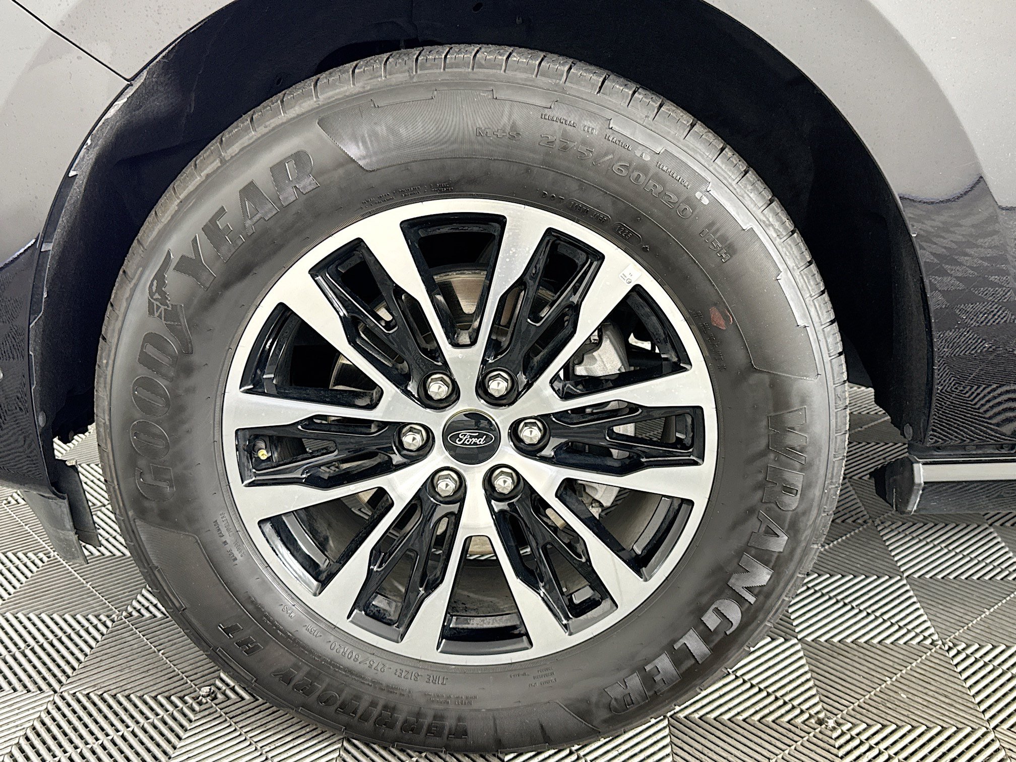 Used 2025 Ford Expedition Platinum AWD/4WD image 36