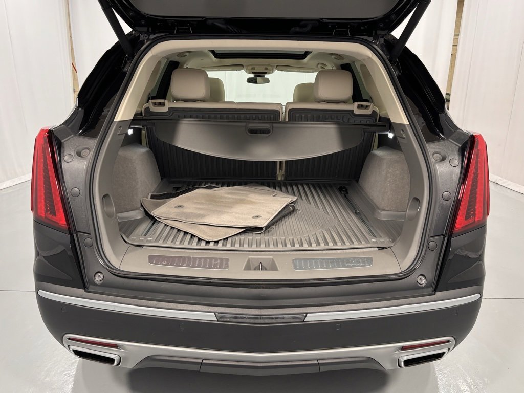Used 2023 Cadillac XT5 Premium Luxury w/ LPO, Floor Liner Package image 27