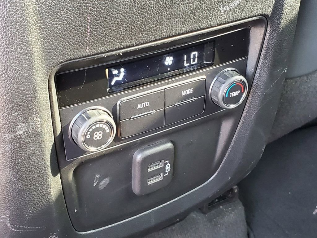 Used 2024 Buick Enclave Essence w/ Sport Touring Edition image 12