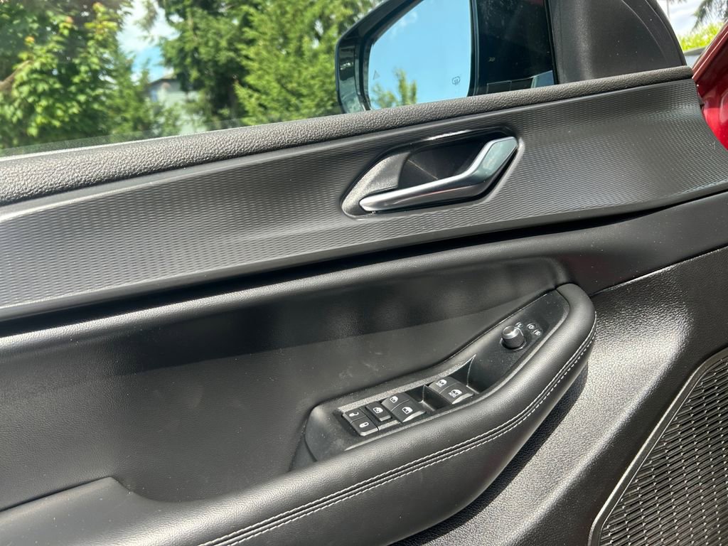 Used 2024 Jeep Grand Cherokee Altitude image 24