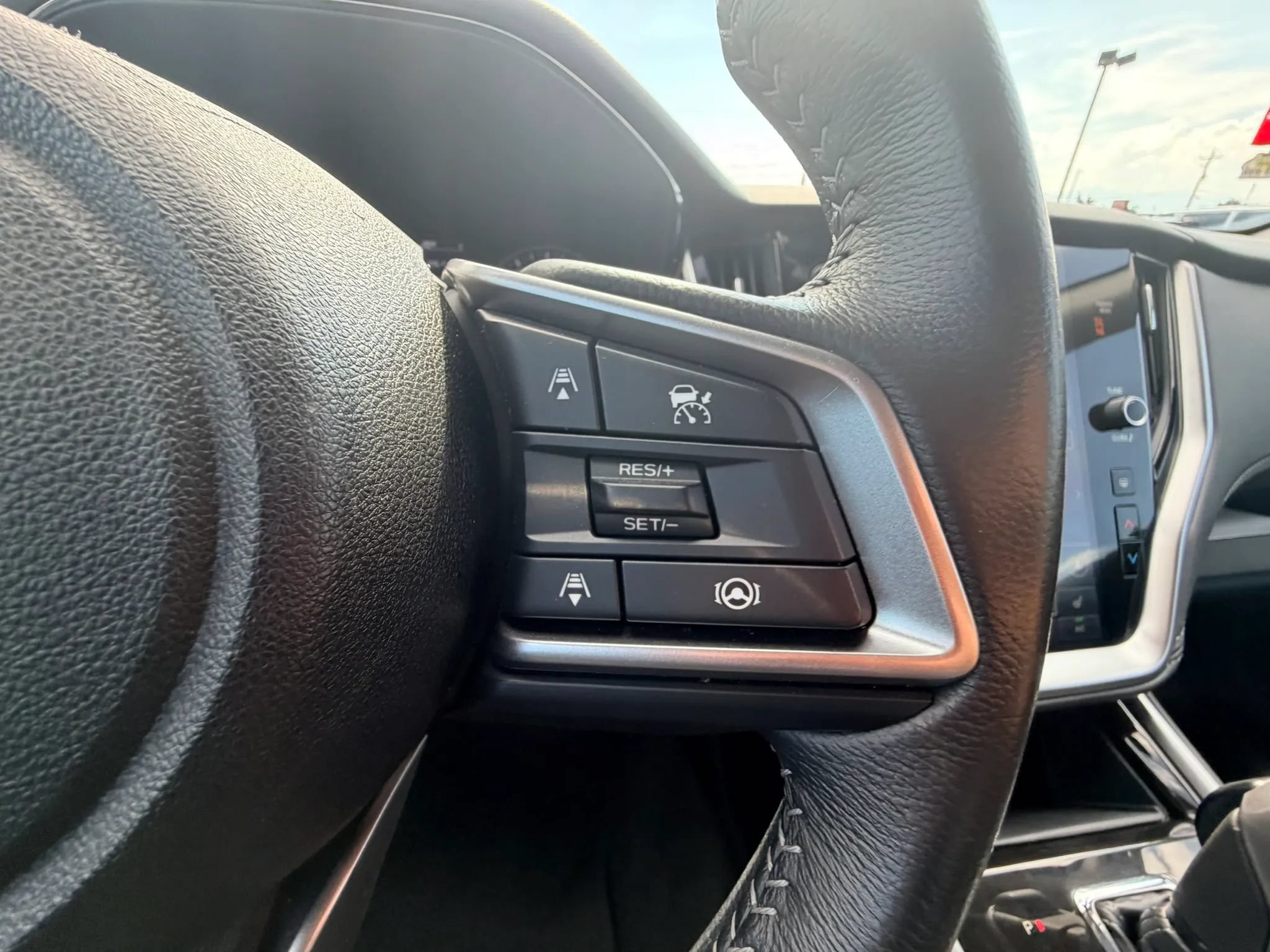 Used 2023 Subaru Outback Premium AWD/4WD image 14
