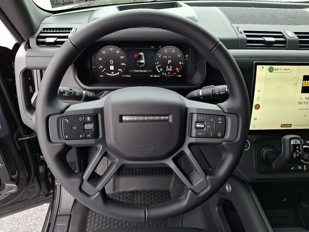 New 2026 Land Rover Defender 130 X-Dynamic SE AWD/4WD image 10