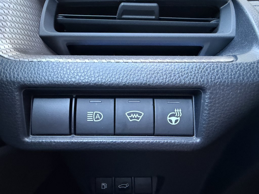 Used 2024 Toyota Prius Limited FWD image 29