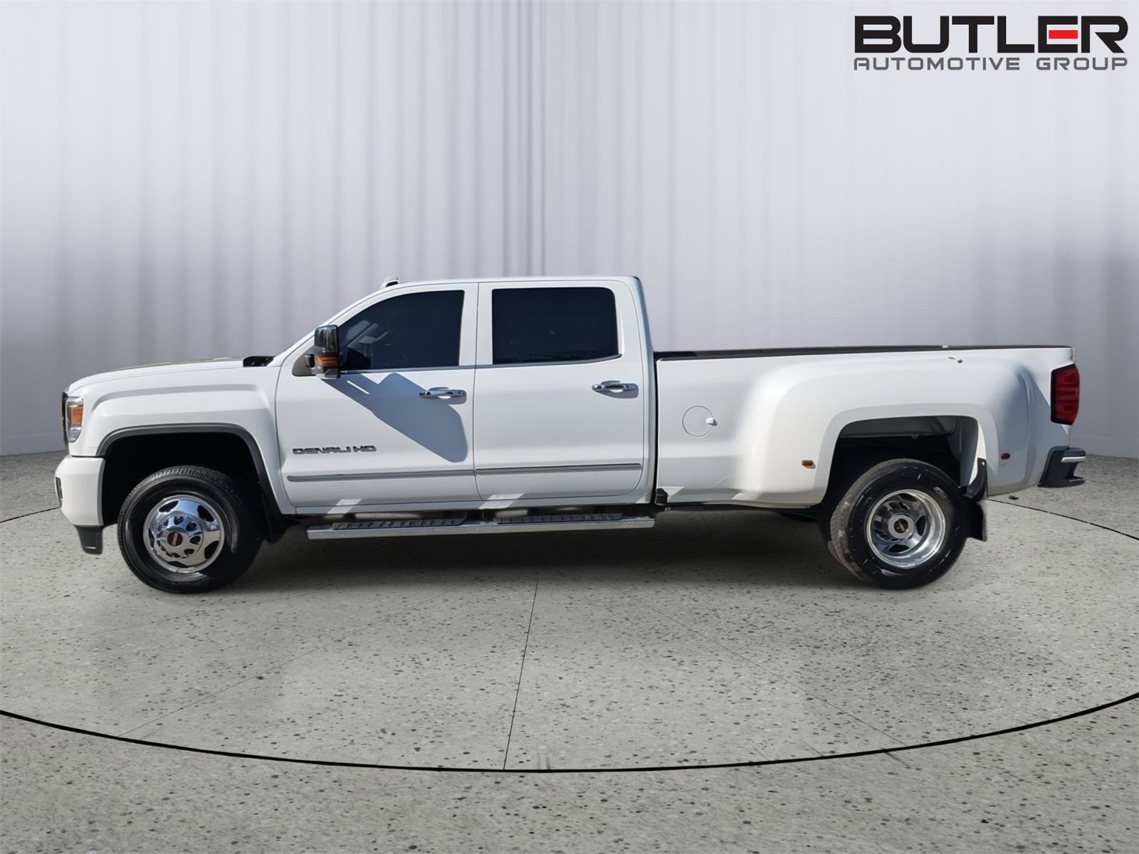 Used 2016 GMC Sierra 3500 Denali w/ Duramax Plus Package image 4