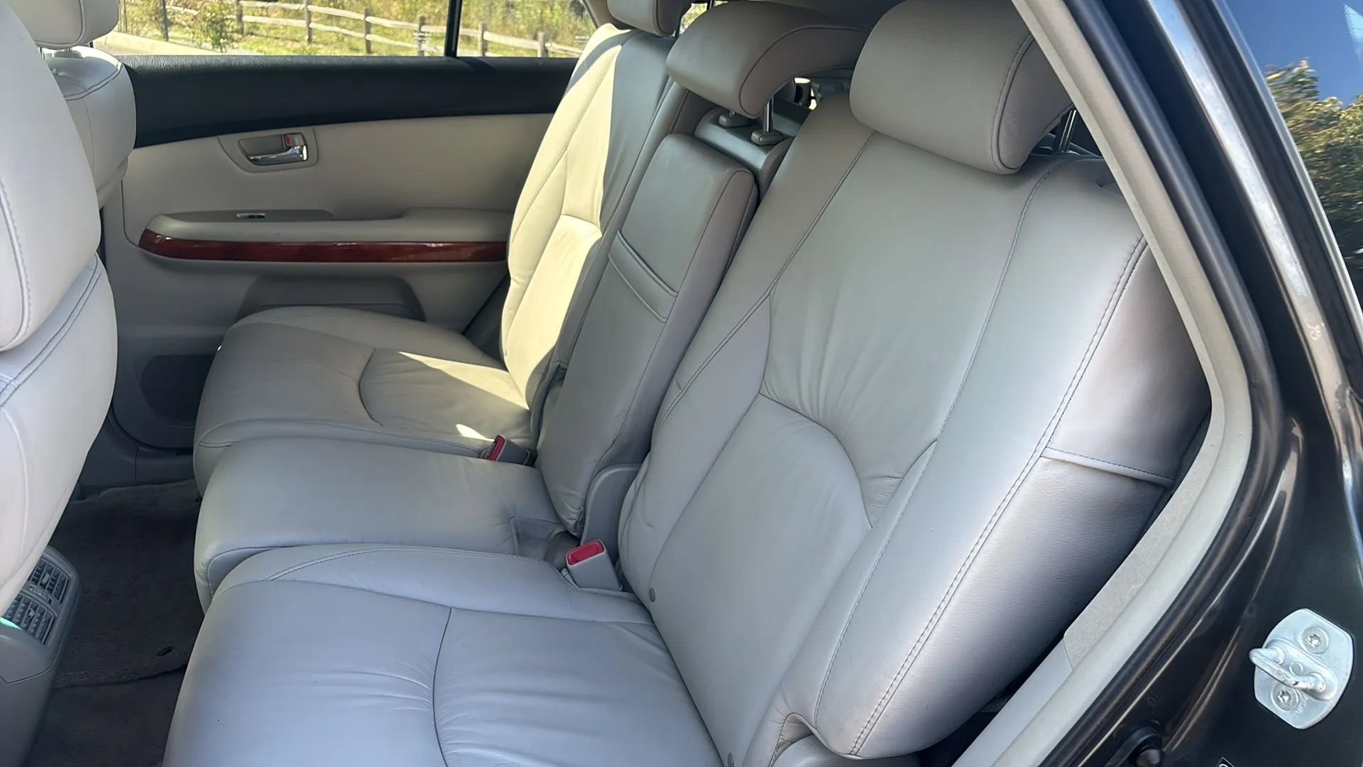 Used 2007 Lexus RX 400h AWD image 16