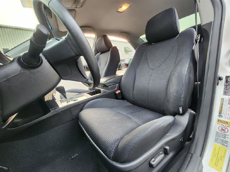Used 2010 Toyota Camry SE image 9