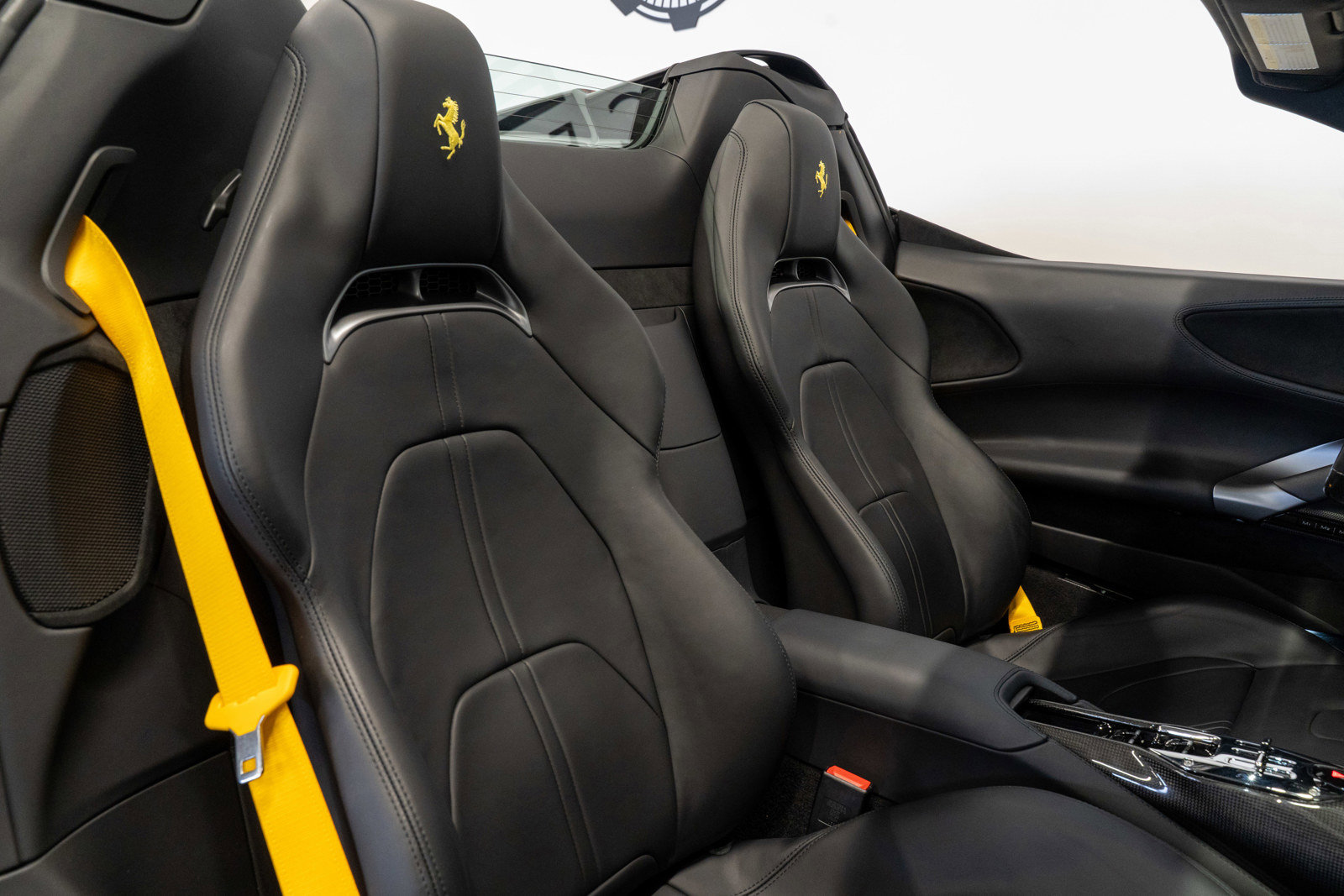 Used 2025 Ferrari SF90 Spider AWD/4WD image 11