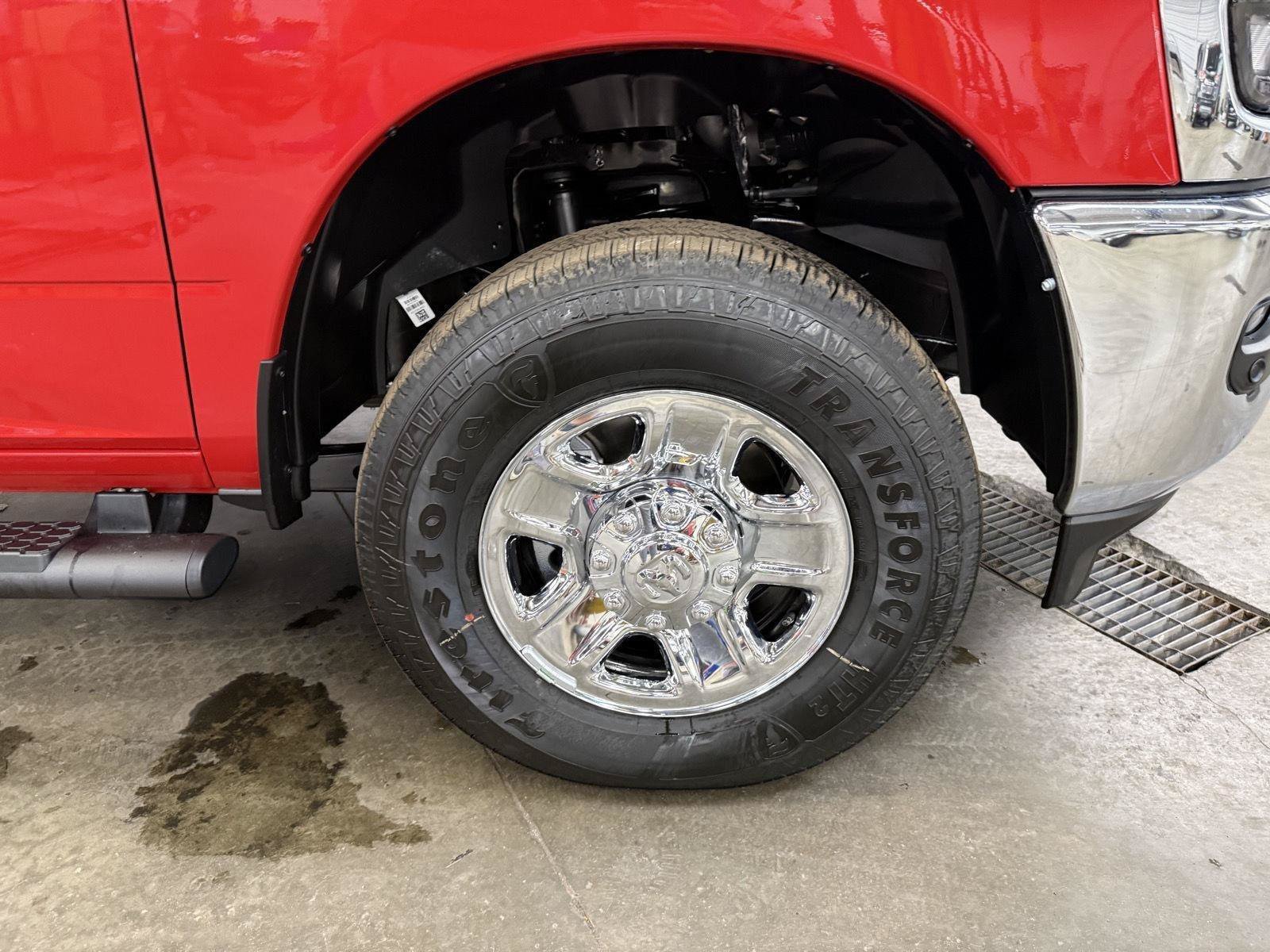 New 2026 RAM 2500 Tradesman AWD/4WD image 47