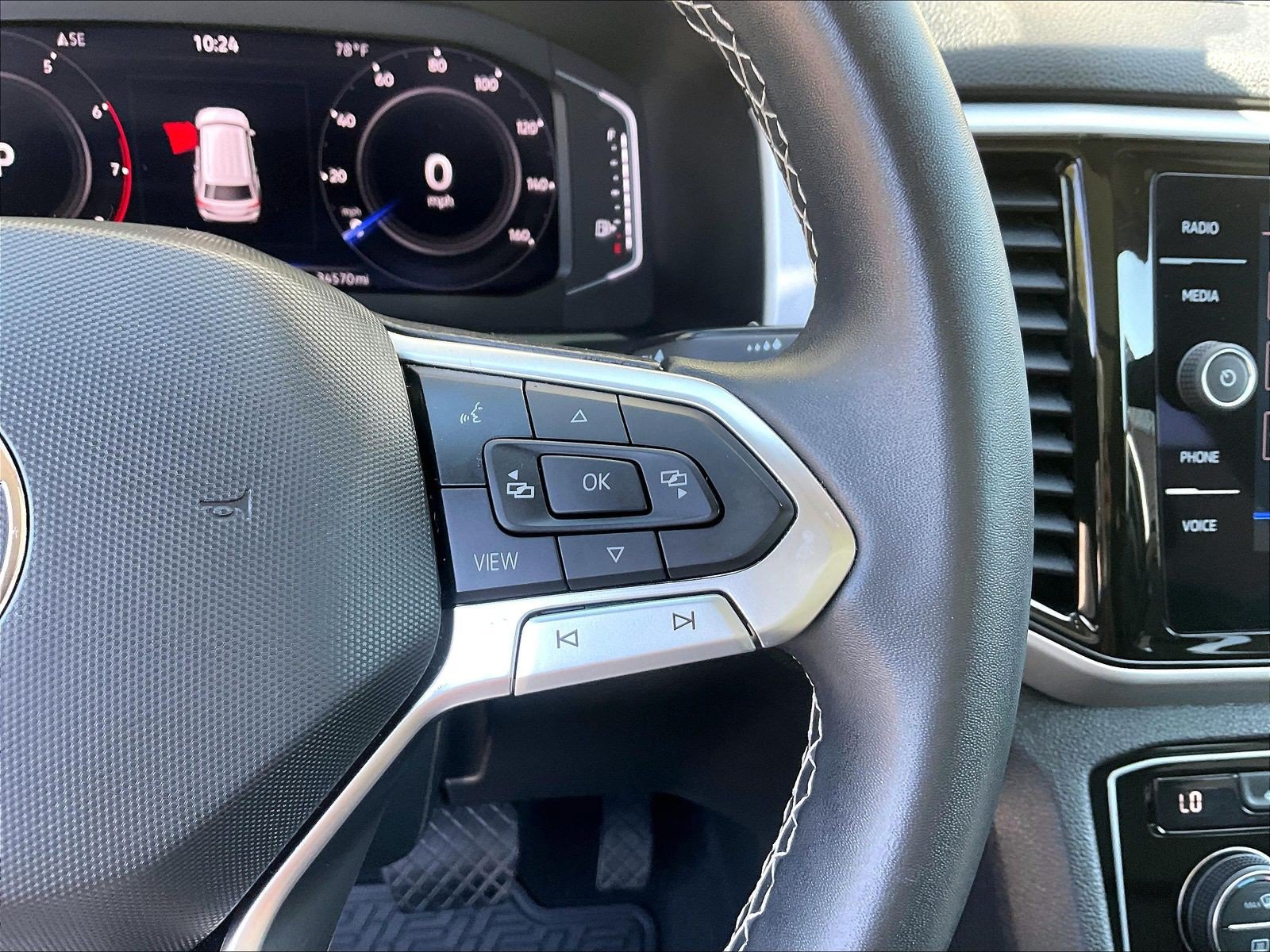 Certified 2022 Volkswagen Atlas SE w/ Panoramic Sunroof Package FWD image 19