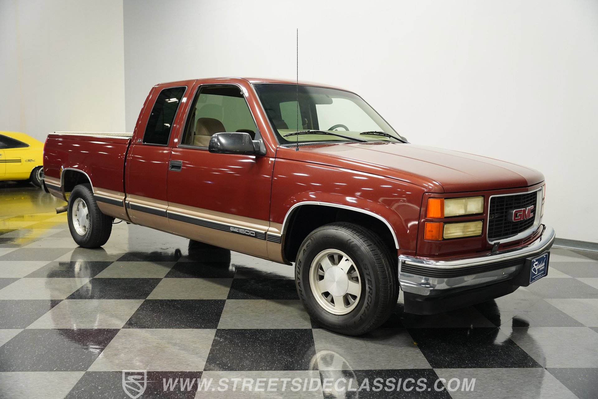 Used 1998 GMC Sierra 1500 2WD Extended Cab w/ Imagemax Pkg image 16
