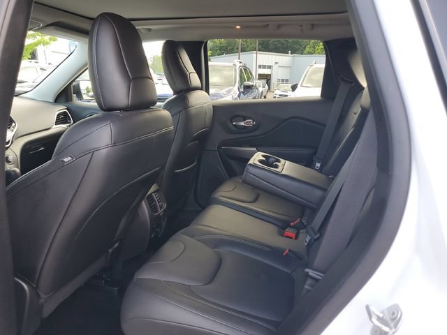 Certified 2022 Jeep Cherokee Limited w/ Elite Package AWD/4WD image 16
