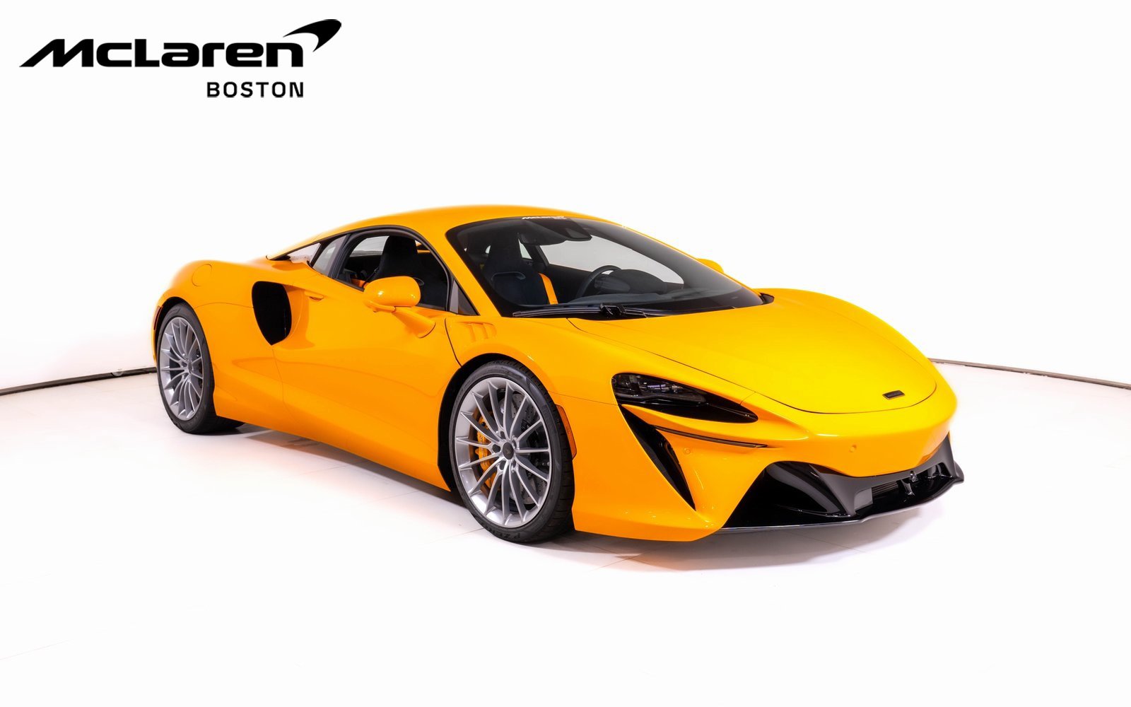 New 2026 McLaren Artura image 7
