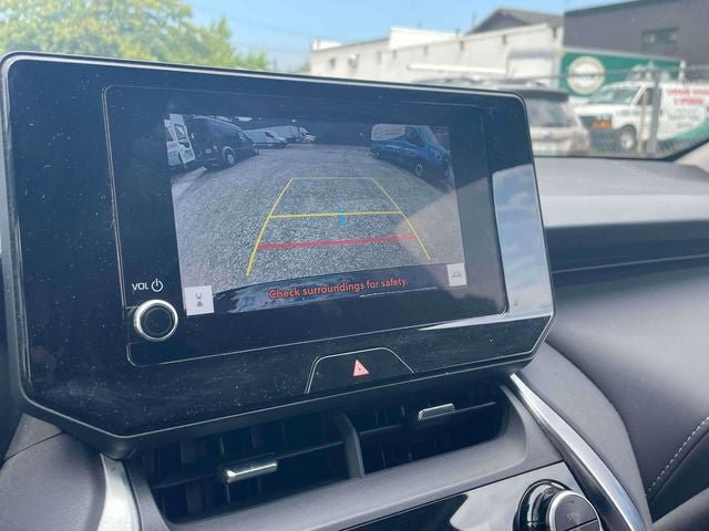 Certified 2023 Toyota Venza LE AWD/4WD image 31