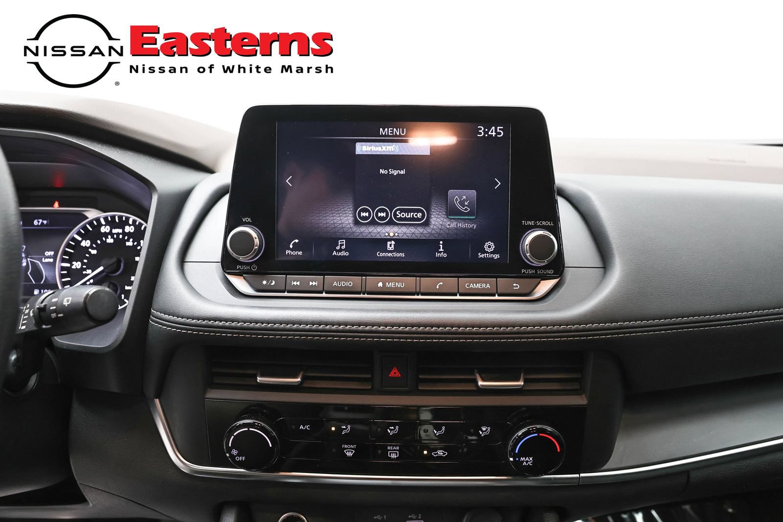 Used 2023 Nissan Rogue S AWD/4WD image 12