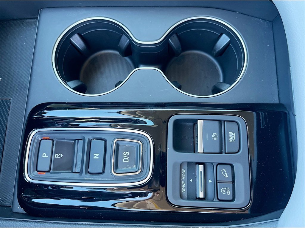 Used 2025 Honda Pilot EX-L image 16