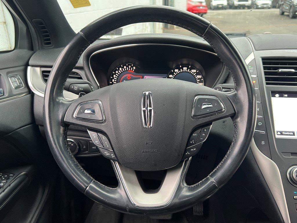 Used 2017 Lincoln MKC Reserve image 27
