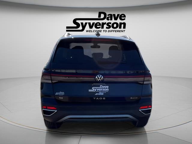 New 2026 Volkswagen Taos SE image 6