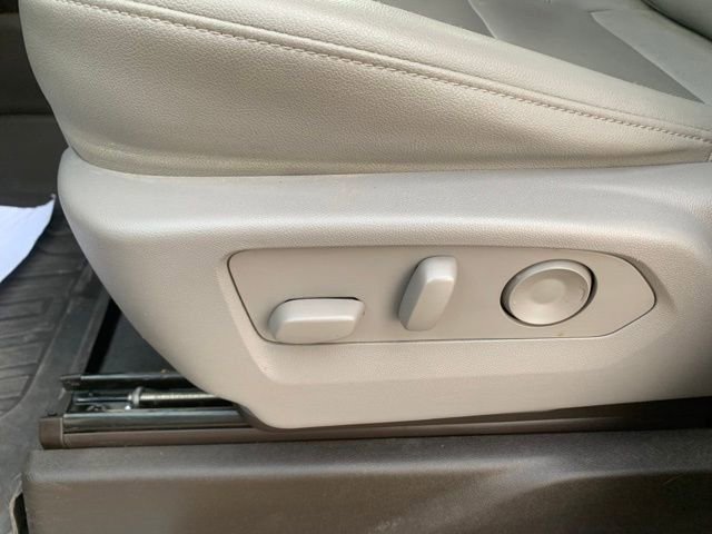 Used 2023 GMC Sierra 1500 SLT w/ SLT Premium Package AWD/4WD image 14