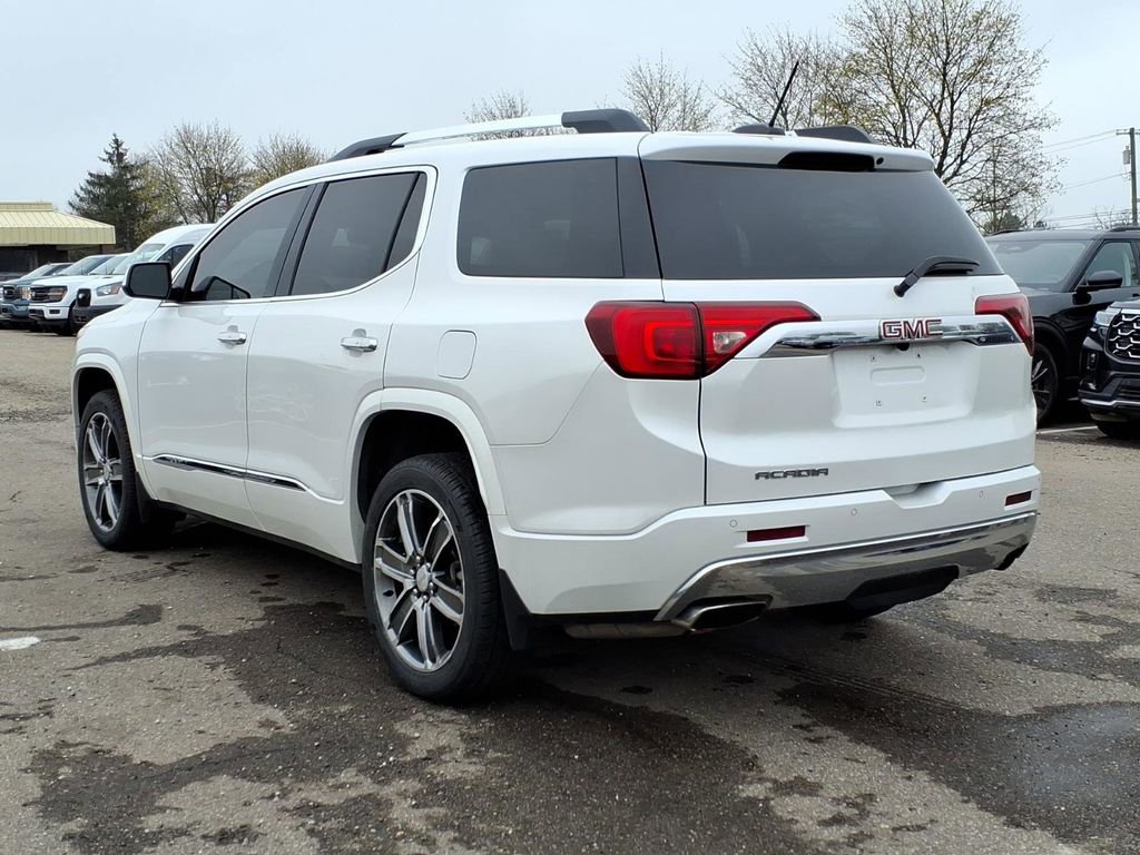 Used 2019 GMC Acadia Denali w/ Technology Package AWD/4WD image 3