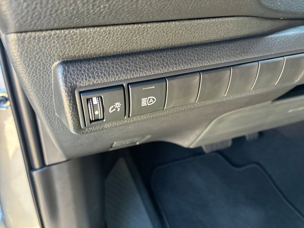 New 2026 Toyota Corolla SE image 33