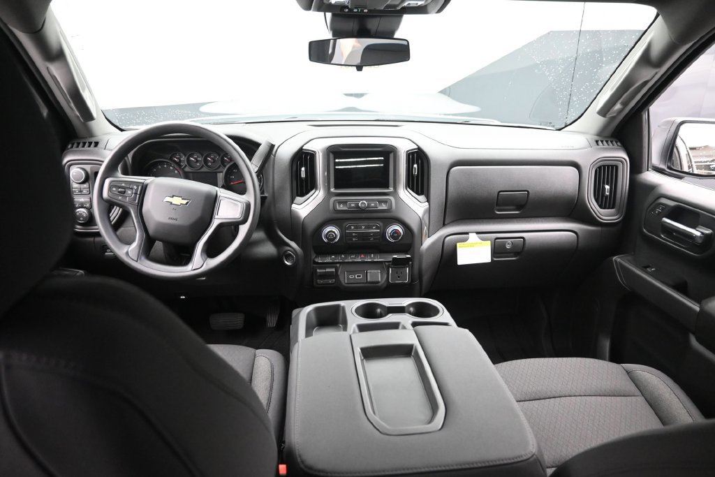 New 2026 Chevrolet Silverado 1500 Custom w/ LPO, Dark Essentials Package AWD/4WD image 15