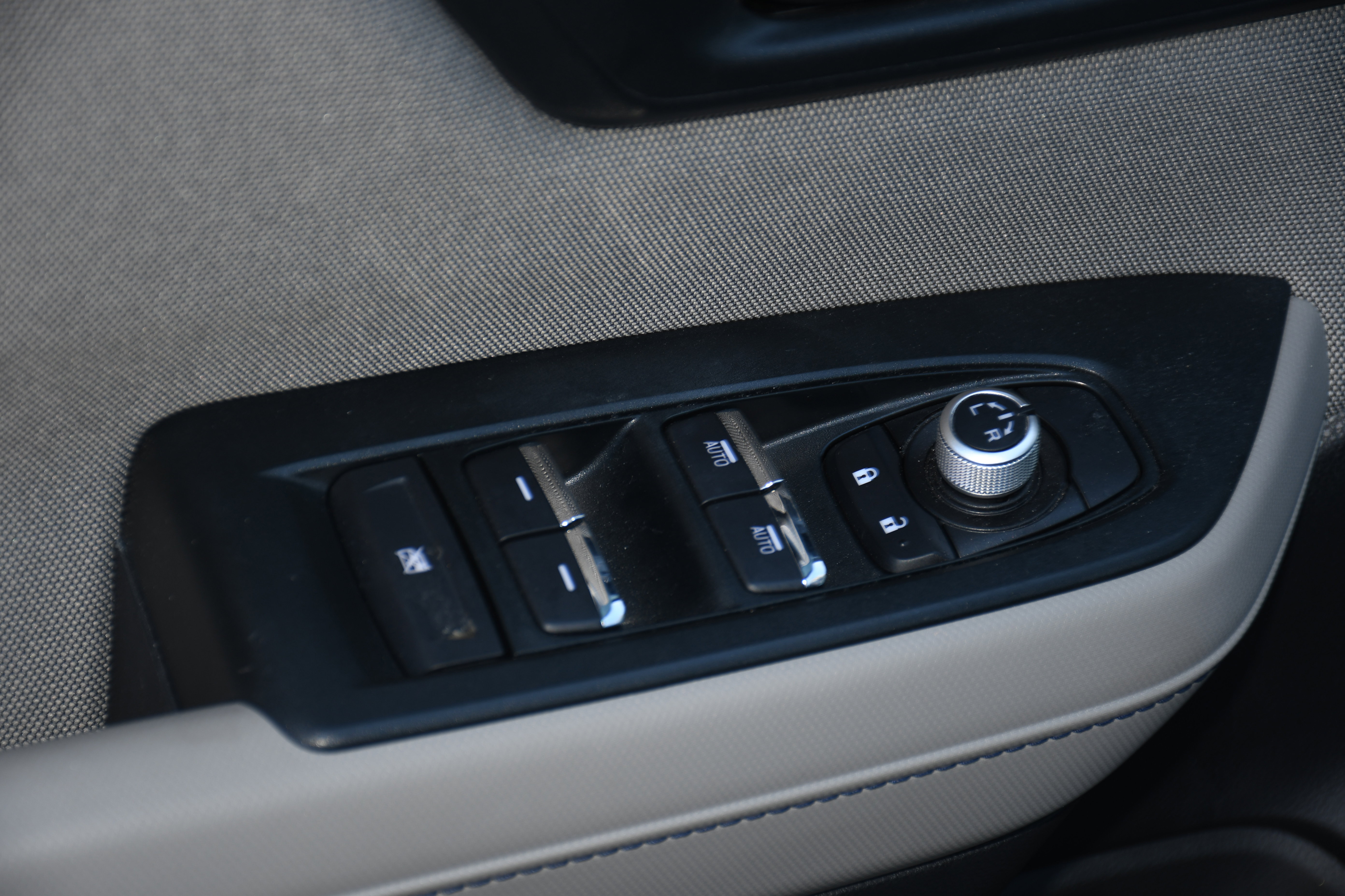 Used 2025 Subaru Forester Premium w/ Convenience Package #1 image 11